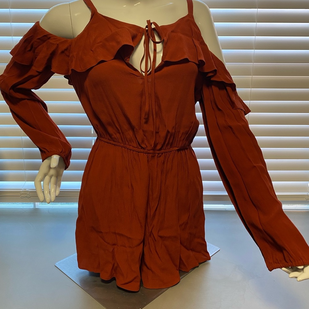 Off the shoulder fall romper